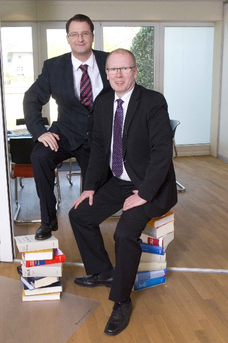 Wir stehen auf Ihr Erbrecht- Rechtsanwalt Dr. Buerstedde und David Frinken